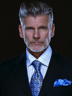 TERRANCE MURPHY 6'1" Suit: 40R Shirt: 15.5-34/35 Waist: 31-32 Shoe: 10.5 Hair: Salt & Pepper Eyes: Blue