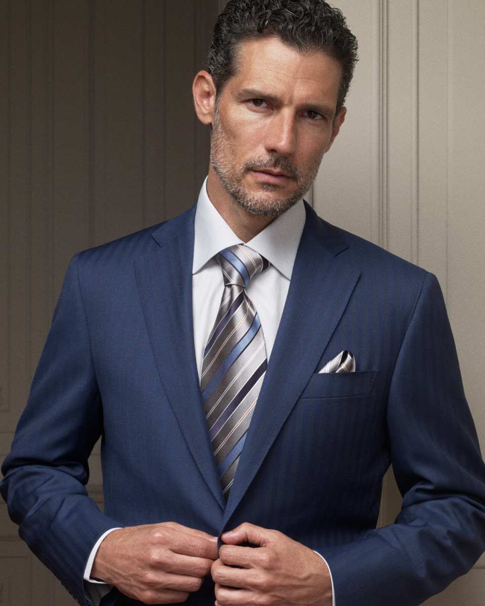 ROGER MAZZEO Ht: 6'0" Suit: 40R Shirt: 15.5-34 Waist: 33 Inseam: 32 Shoe: 11 Hair: Brown Eyes: Brown