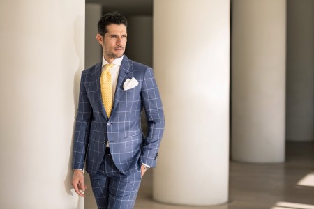 ROGER MAZZEO Ht: 6'0" Suit: 40R Shirt: 15.5-34 Waist: 33 Inseam: 32 Shoe: 11 Hair: Brown Eyes: Brown